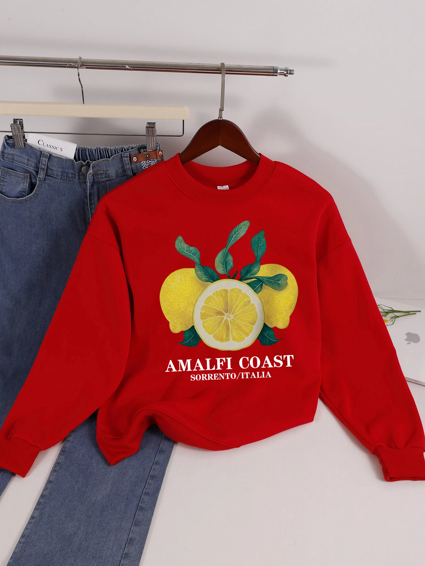 Amalfi Coast Lemon Italia Pattern Womens Sweatshirt Autumn Fleece Top Crewneck All-Match Pullovers Casual Y2K Streetwear
Amalfi Coast Lemon Italia Pattern Womens Sweatshirt Autumn Fleece Top Crewneck All-Match Pullovers Casual Y2K Streetwear