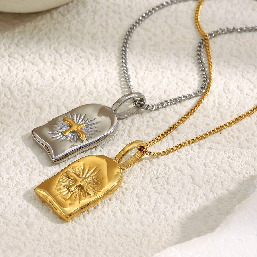 Women's Stainless Steel 18K Gold Plated Sun-Shining Divine Bird Pendant Necklace Jewelry Gift
Women's Stainless Steel 18K Gold Plated Sun-Shining Divine Bird Pendant Necklace Jewelry Gift