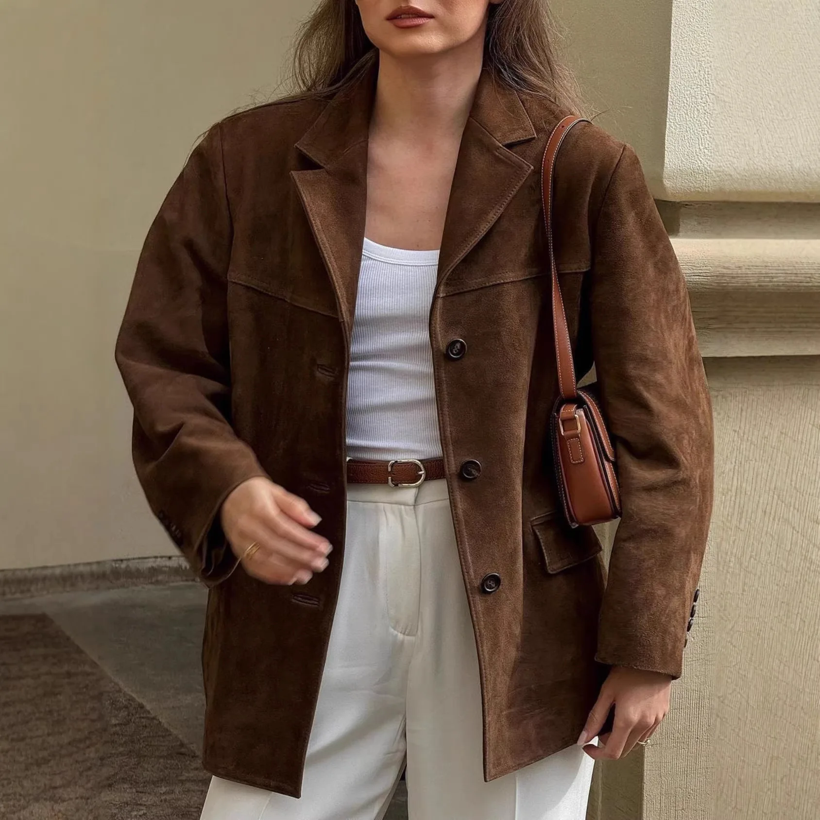 2026 autumn and winter new American retro brown jacket suit suede jacket, women's clothing
2026 autumn and winter new American retro brown jacket suit suede jacket, women's clothing