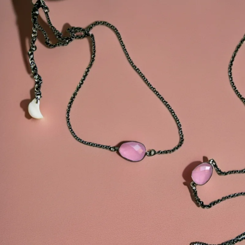 Pink Crystal Vintage Layered Metal Bar Pendant Necklace for Women Daily Wear Chain Collarbone Fashion Necklace Jewelry
Pink Crystal Vintage Layered Metal Bar Pendant Necklace for Women Daily Wear Chain Collarbone Fashion Necklace Jewelry