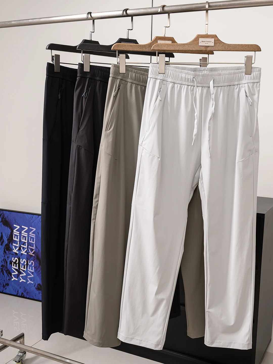 Men's Outdoor Casual Pants Laser Carved Breathable Quick Dry Wear Resistant Elastic Nylon Fabric Sweat Absorbent Spring Summer
Men's Outdoor Casual Pants Laser Carved Breathable Quick Dry Wear Resistant Elastic Nylon Fabric Sweat Absorbent Spring Summer