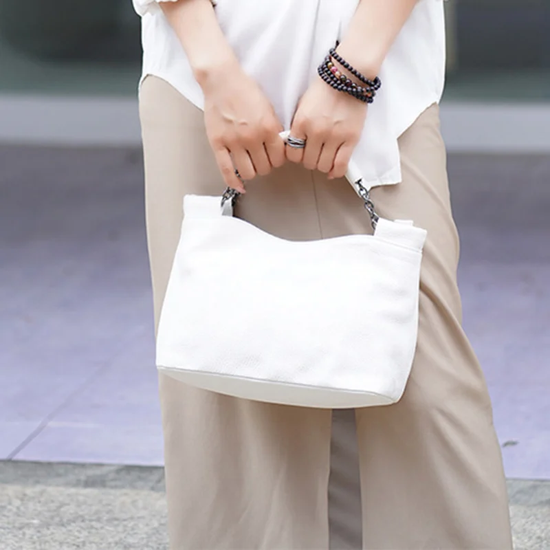High Quality Handbag Fashion Women's Bag Real Cow Leather Cross-body Hot Selling Soft Cowhide Shoulder Tote Bag Luxury Designer
High Quality Handbag Fashion Women's Bag Real Cow Leather Cross-body Hot Selling Soft Cowhide Shoulder Tote Bag Luxury Designer