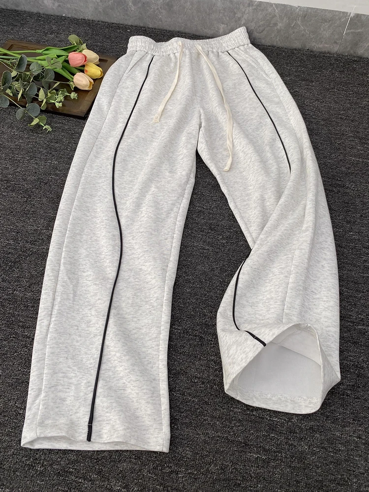 Men's Casual Straight Leg Pants Autumn Season Heavy Dra Sports Loose Fit Stripe Design Comfortable Soft Material
Men's Casual Straight Leg Pants Autumn Season Heavy Dra Sports Loose Fit Stripe Design Comfortable Soft Material
