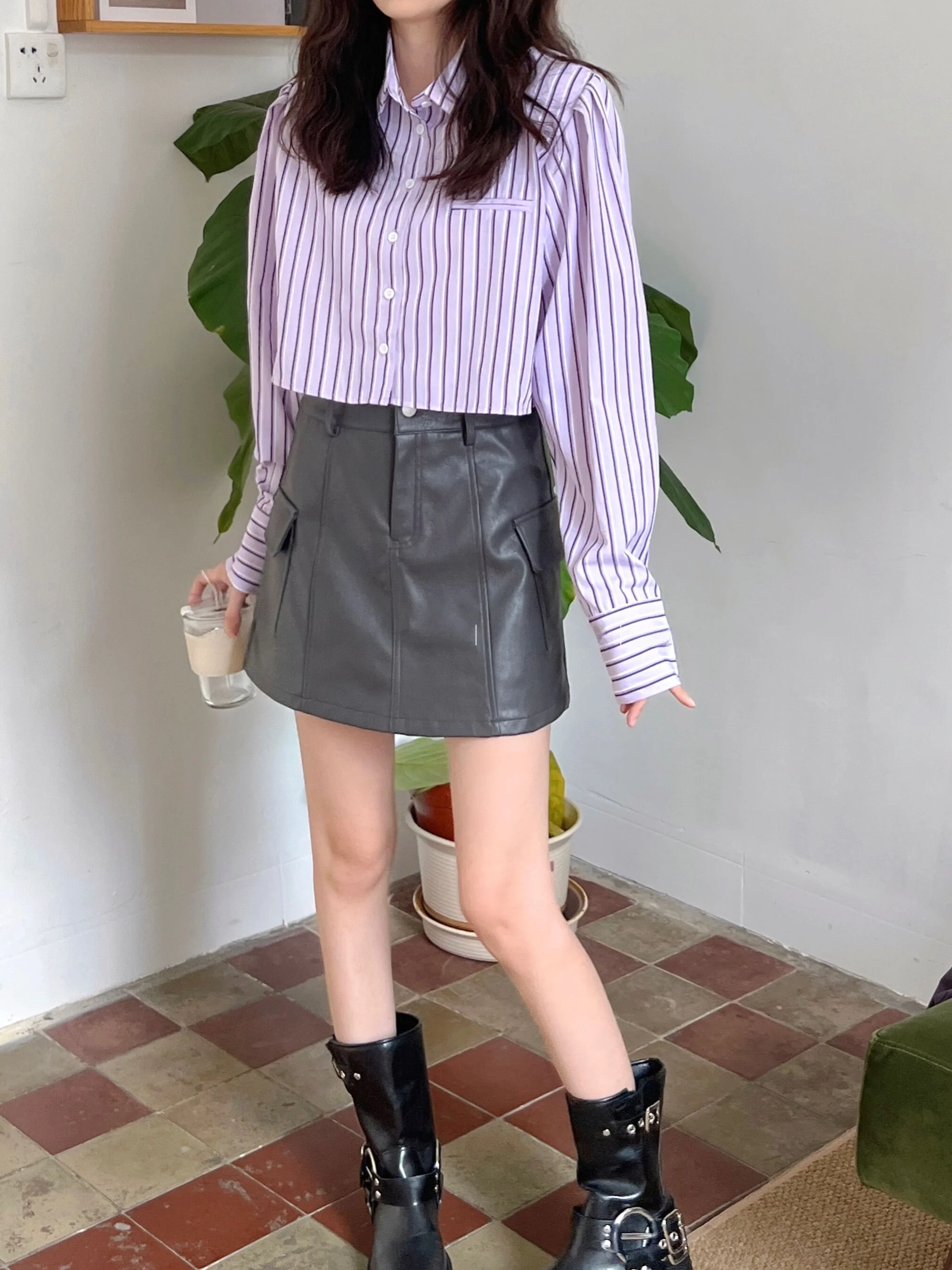 Юбка трапециевидной формы из искусственной кожи с высокой талией, женская утягивающая юбка ort, юбка в стиле ретро, весна 2024, чистый цвет
Юбка трапециевидной формы из искусственной кожи с высокой талией, женская утягивающая юбка ort, юбка в стиле ретро, весна 2024, чистый цвет