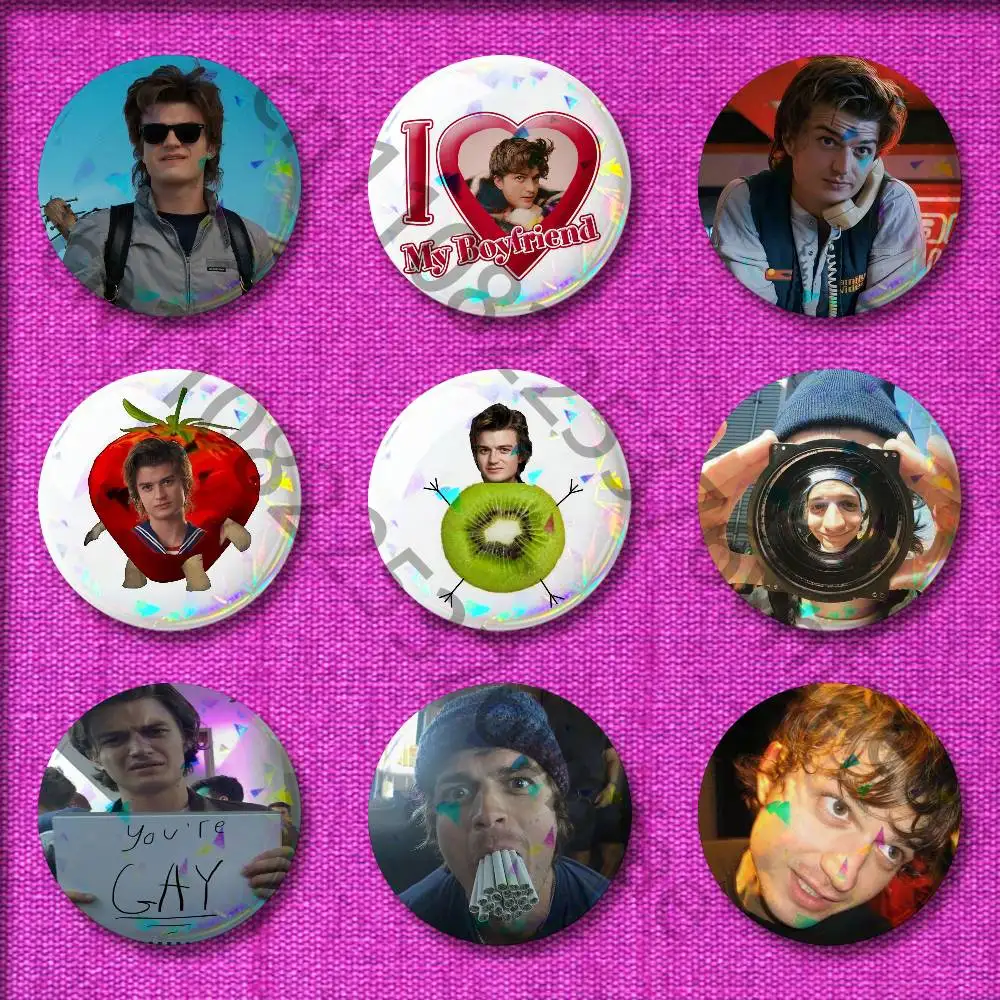 American Actor J-Joe Keery Badge For 32mm 25mm 44mm 75mm 58mm Round Pin Brooch Insignia Cover Decoration
American Actor J-Joe Keery Badge For 32mm 25mm 44mm 75mm 58mm Round Pin Brooch Insignia Cover Decoration