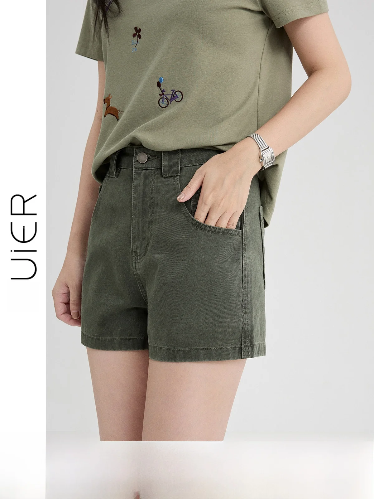 High Waist Denim Shorts Women's Summer 2026 New Style A-Line Wide Leg Slimming Versatile Military Green Pants
High Waist Denim Shorts Women's Summer 2026 New Style A-Line Wide Leg Slimming Versatile Military Green Pants