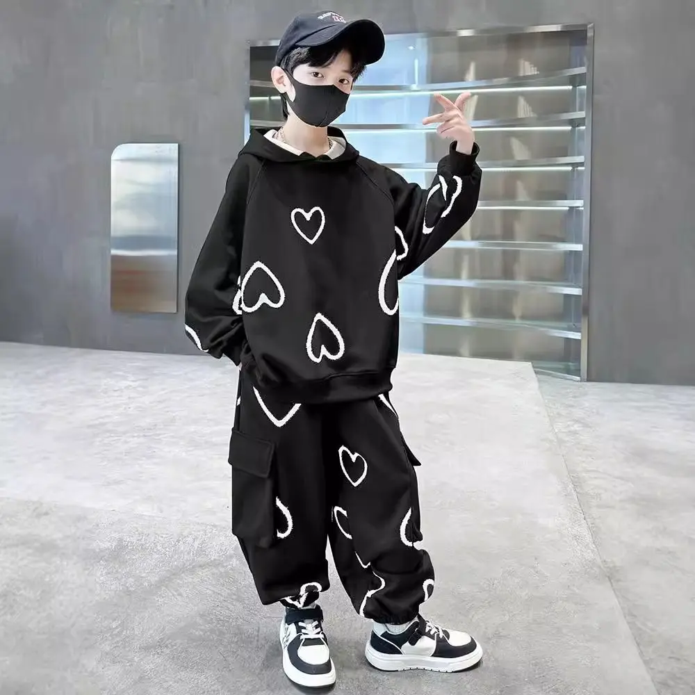 2025 New Fashion Toddler Boy Heart Clothing Sets Hoodies Top+Pants Cotton 2pcs Baby Kids Suits Outfits Spring Autumn Age 2-11Yrs
2025 New Fashion Toddler Boy Heart Clothing Sets Hoodies Top+Pants Cotton 2pcs Baby Kids Suits Outfits Spring Autumn Age 2-11Yrs