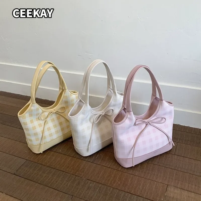 CEEKAY Women's Hobo Bag Yellow White Gingham Pattern Leather Trim Shoulder Handbag Bow Detail Daily Commute Casual Sweet
CEEKAY Women's Hobo Bag Yellow White Gingham Pattern Leather Trim Shoulder Handbag Bow Detail Daily Commute Casual Sweet