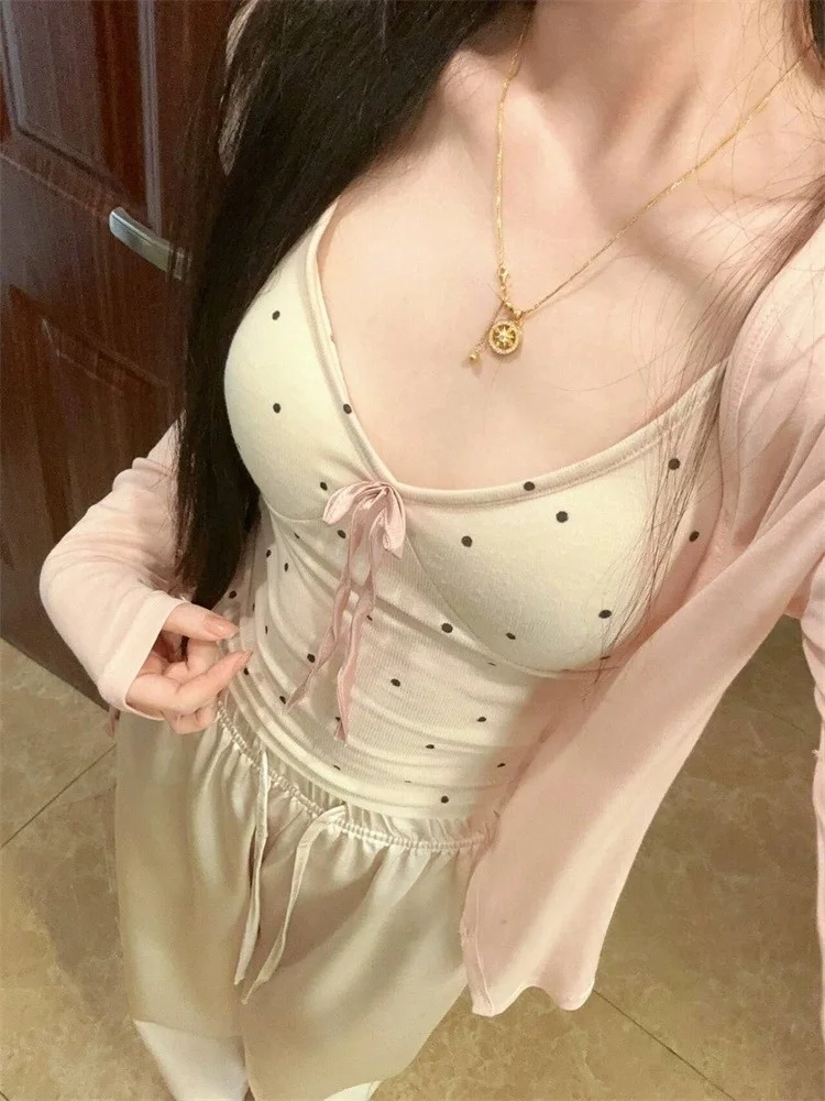 Женский жилет с узлом в горошек, новинка 2023 года, пикантный дизайн для девочек, уличный дизайн Sense Csole с накладкой на грудь, французский Sle Cas...
Женский жилет с узлом в горошек, новинка 2023 года, пикантный дизайн для девочек, уличный дизайн Sense Csole с накладкой на грудь, французский Sle Cas...