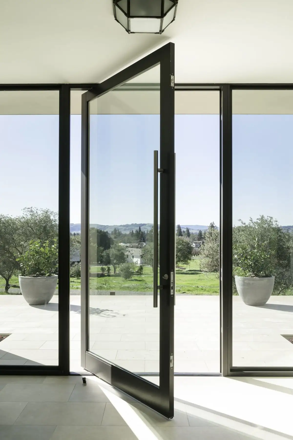 Custom Pivot Door Modern Villa Veranda Patio Main Doors for Home Double-Glazed Tempered Glass Thermal Break Aluminum Pivot Doors
Custom Pivot Door Modern Villa Veranda Patio Main Doors for Home Double-Glazed Tempered Glass Thermal Break Aluminum Pivot Doors
