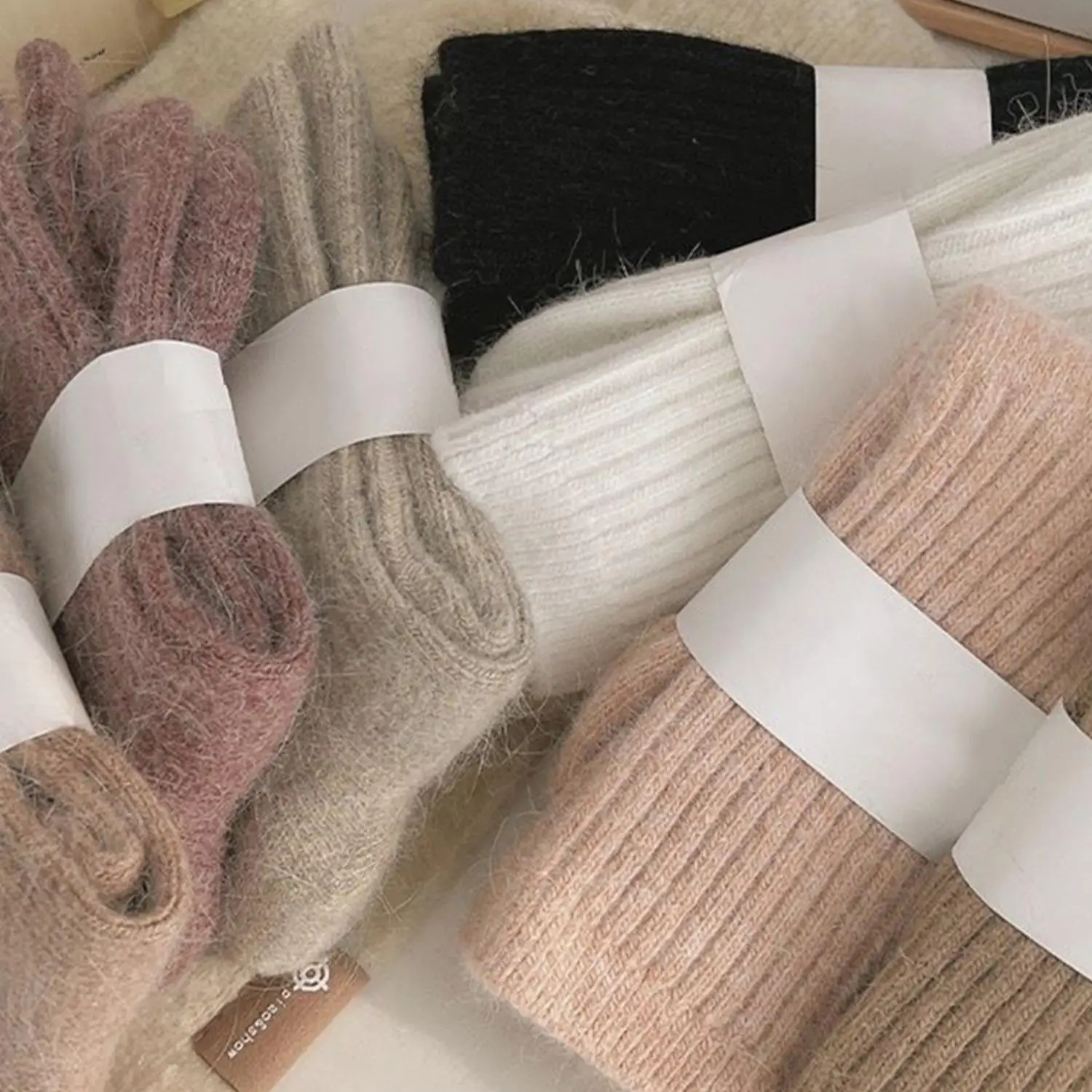 New Maillard Women's Winter Tube Socks Cashmere Socks Super Thick Warm Socks Soft Solid Color Japanese Style Socks Sleep Socks
New Maillard Women's Winter Tube Socks Cashmere Socks Super Thick Warm Socks Soft Solid Color Japanese Style Socks Sleep Socks