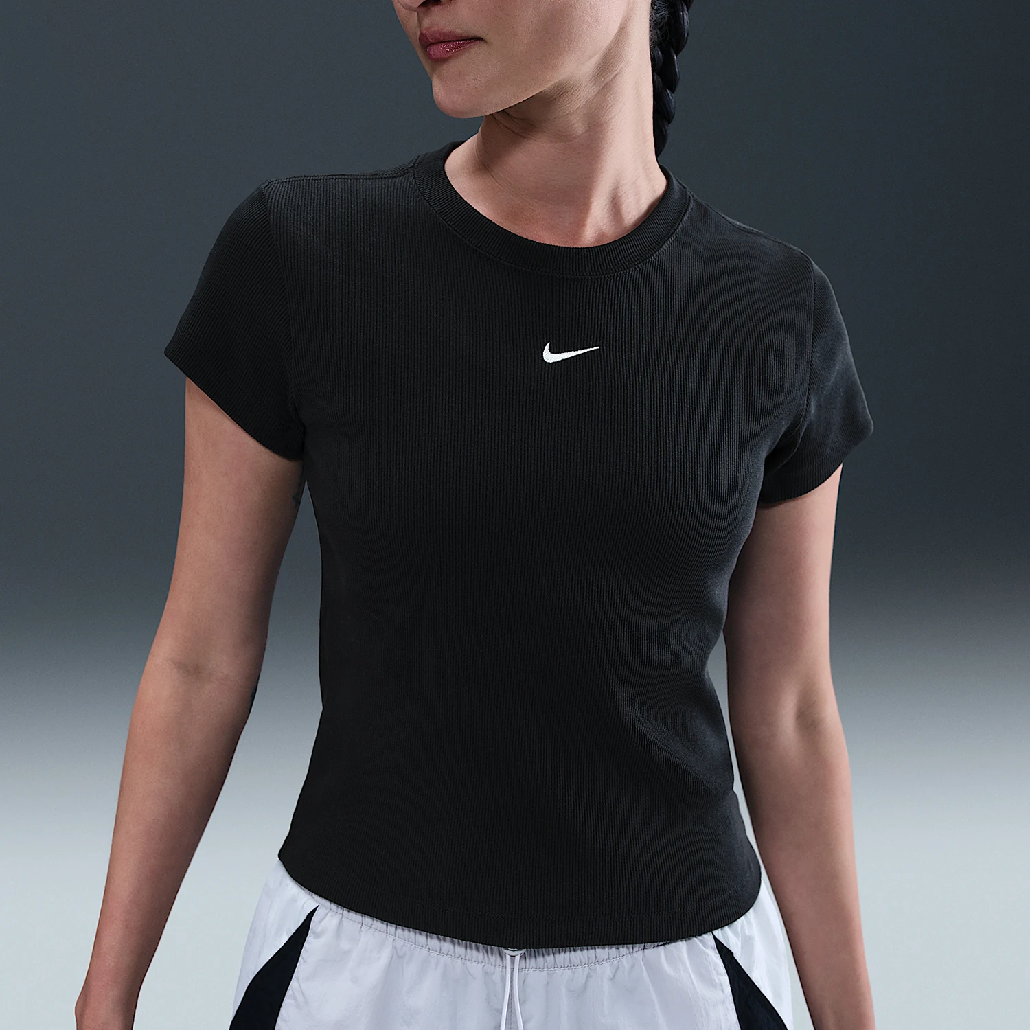 Nike Authentic Year Women's Slim Fit Casual Daily Soft Short Sleeve T-Shirt HV4995-010
Nike Authentic Year Women's Slim Fit Casual Daily Soft Short Sleeve T-Shirt HV4995-010