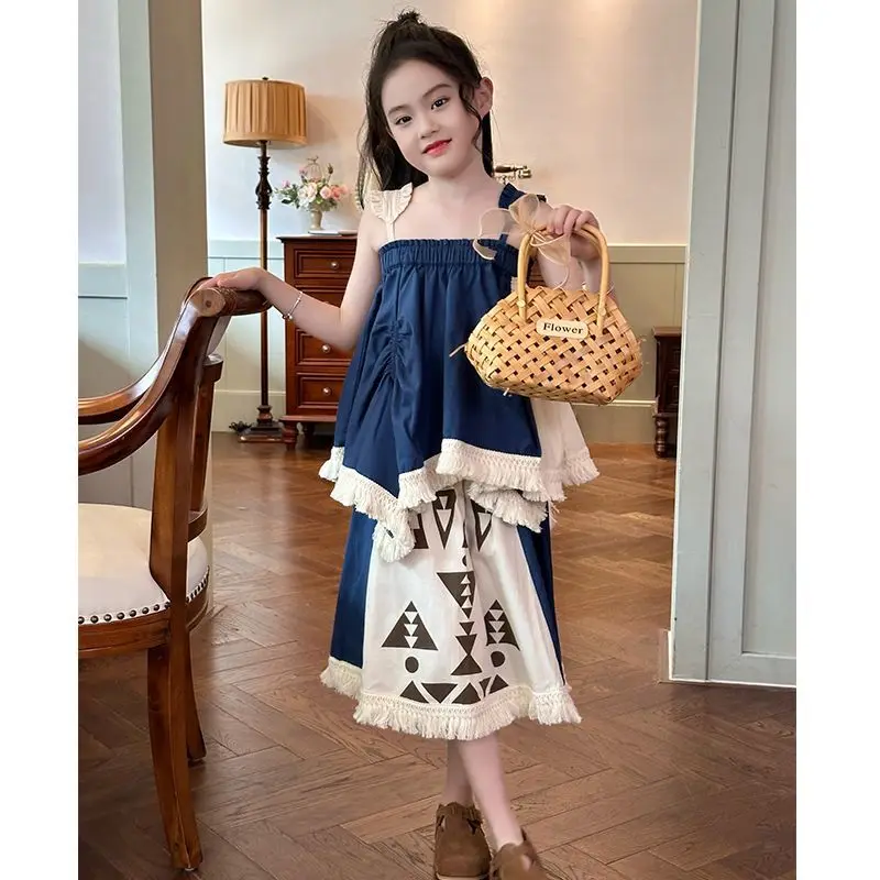 Baby Girl Summer Clothing Strap Set New Ethnic Style Fashion Personalized Tassel Half Skirt for Girls Summer Edition
Baby Girl Summer Clothing Strap Set New Ethnic Style Fashion Personalized Tassel Half Skirt for Girls Summer Edition