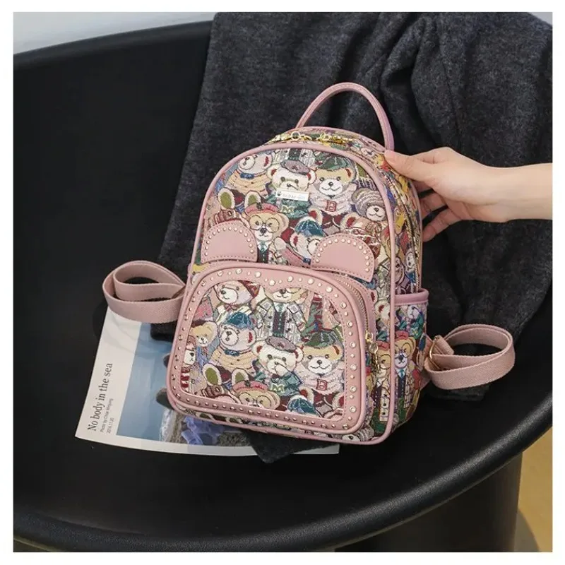 Подарок на день рождения для девочки: практичный школьный рюкзак с мультяшным принтом, двойными лямками и молнией
Подарок на день рождения для девочки: практичный школьный рюкзак с мультяшным принтом, двойными лямками и молнией