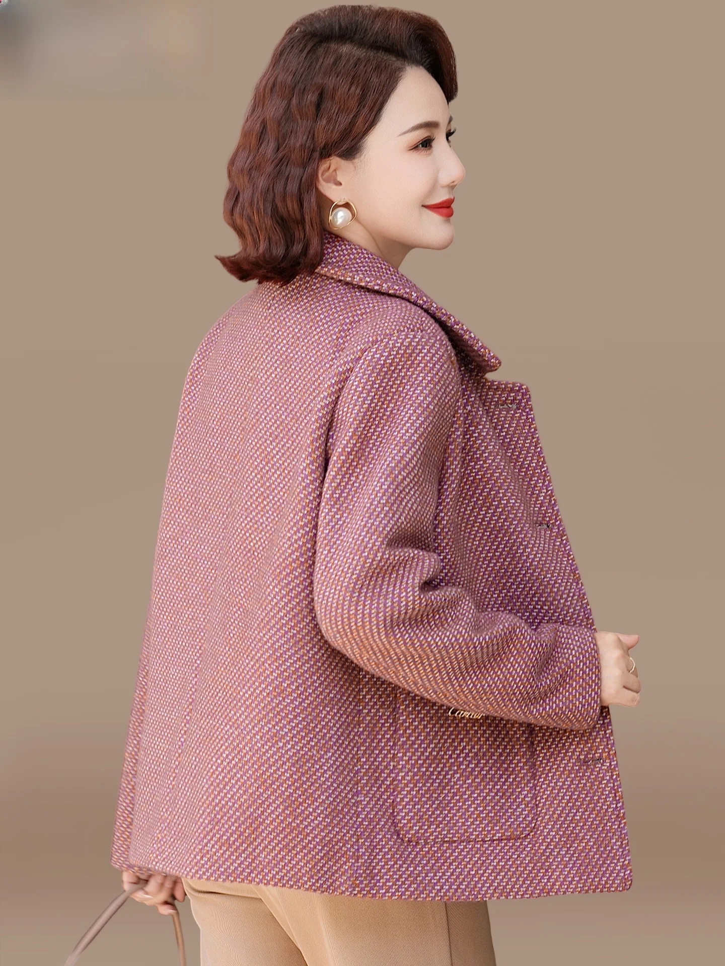 Модное шерстяное пальто для женщин среднего и старшего возраста, свободного кроя, на каждый день, однобортное, вязаное.
Модное шерстяное пальто для женщин среднего и старшего возраста, свободного кроя, на каждый день, однобортное, вязаное.