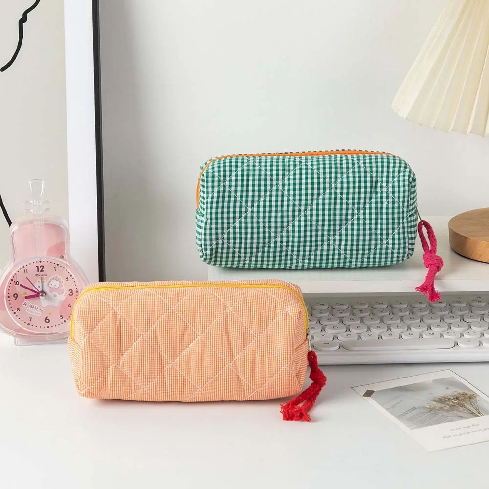 Stationery Organizer Cloth Stationery Bag Contrasting Grid Color Single Layer Pencil Case Large Capacity Portable Large Pen Bag
Stationery Organizer Cloth Stationery Bag Contrasting Grid Color Single Layer Pencil Case Large Capacity Portable Large Pen Bag