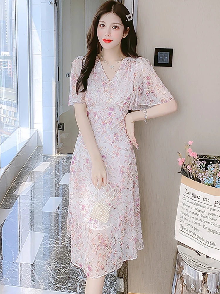 Summer Beach Style Floral Chiffon Long Dress Women Fashion Chic Butterfly Sleeve Beading V-Neck Dress 2025 Elegant Bodycon Dress
Summer Beach Style Floral Chiffon Long Dress Women Fashion Chic Butterfly Sleeve Beading V-Neck Dress 2025 Elegant Bodycon Dress