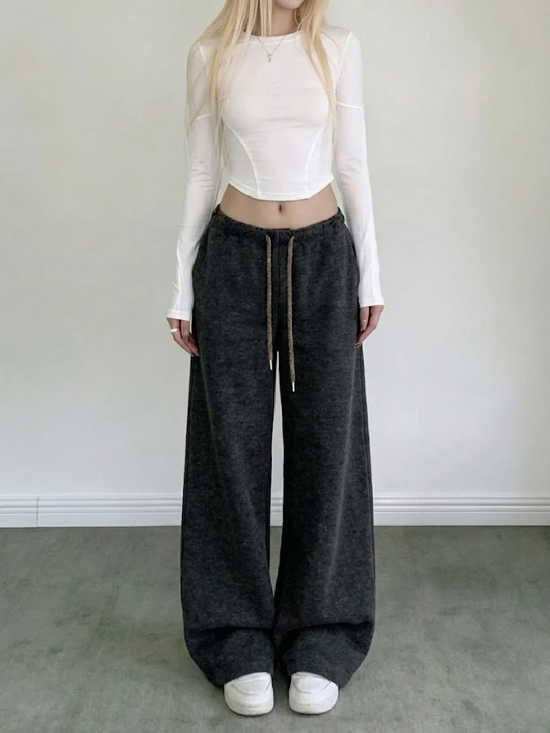 WEEKEEP Casual Pants Women's Loose Straight Leg Trousers Elastic Waist Belted Drapey Pure Color Versatile Summer Fashion
WEEKEEP Casual Pants Women's Loose Straight Leg Trousers Elastic Waist Belted Drapey Pure Color Versatile Summer Fashion