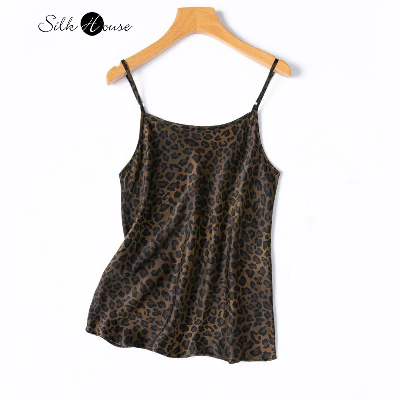 Modern Leopard Print Matte Texture 19MM Diagonal Cut Soft and Sticky 100% Natural Mulberry Silk Plain Satin Small Sling
Modern Leopard Print Matte Texture 19MM Diagonal Cut Soft and Sticky 100% Natural Mulberry Silk Plain Satin Small Sling