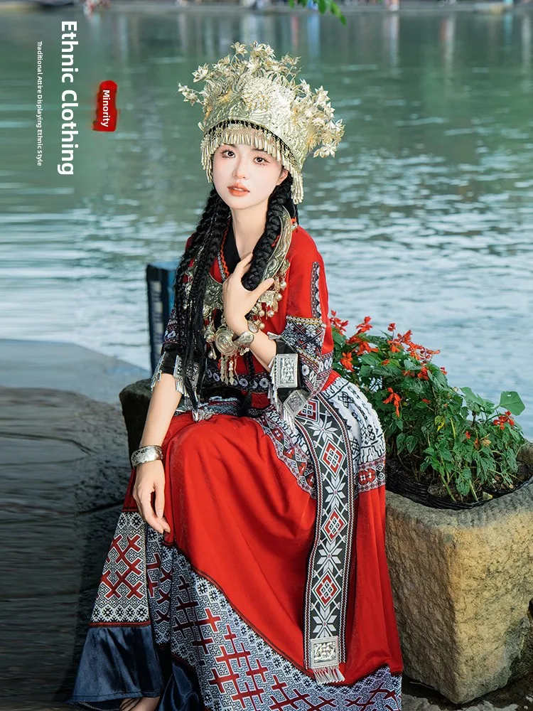 Adult Miao Ethnic Women's Clothing Performance Suit Tujia Stage Outfit Polyester Material Traditional Chinese Minori Faion
Adult Miao Ethnic Women's Clothing Performance Suit Tujia Stage Outfit Polyester Material Traditional Chinese Minori Faion