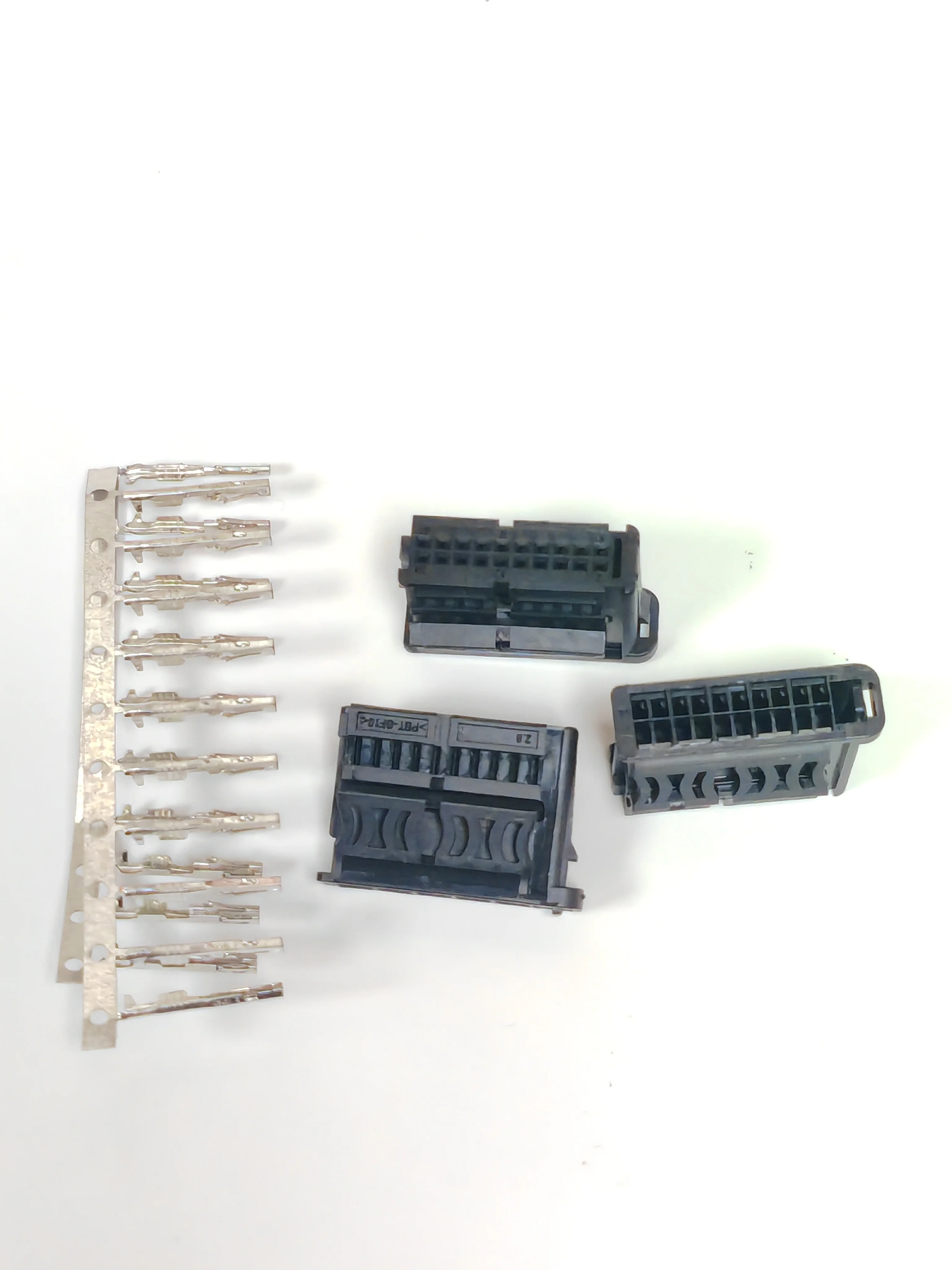 The 20p is suitable for B MW EVO host programmed plug Ethernet plug interconnect drive 20 hole plug reversing image cartridge
The 20p is suitable for B MW EVO host programmed plug Ethernet plug interconnect drive 20 hole plug reversing image cartridge
