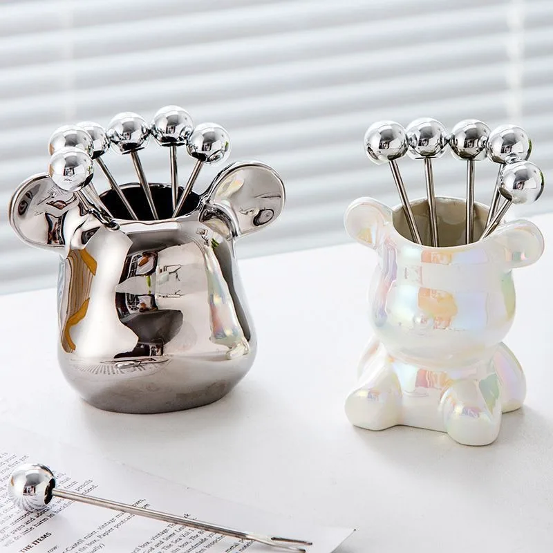 Dessert Fruit Fork Household Tableware Stainless Steel Creative Cute Fruit Fork Can Fruit Can Set Light Luxury Little Bear Shape
Dessert Fruit Fork Household Tableware Stainless Steel Creative Cute Fruit Fork Can Fruit Can Set Light Luxury Little Bear Shape