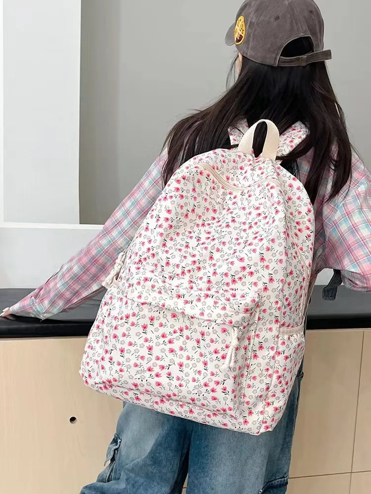 Korean Version of Sweet Floral Backpack for Teenage Girls Campus Best Friend Flower Fashion Versatile Student Backpack
Korean Version of Sweet Floral Backpack for Teenage Girls Campus Best Friend Flower Fashion Versatile Student Backpack