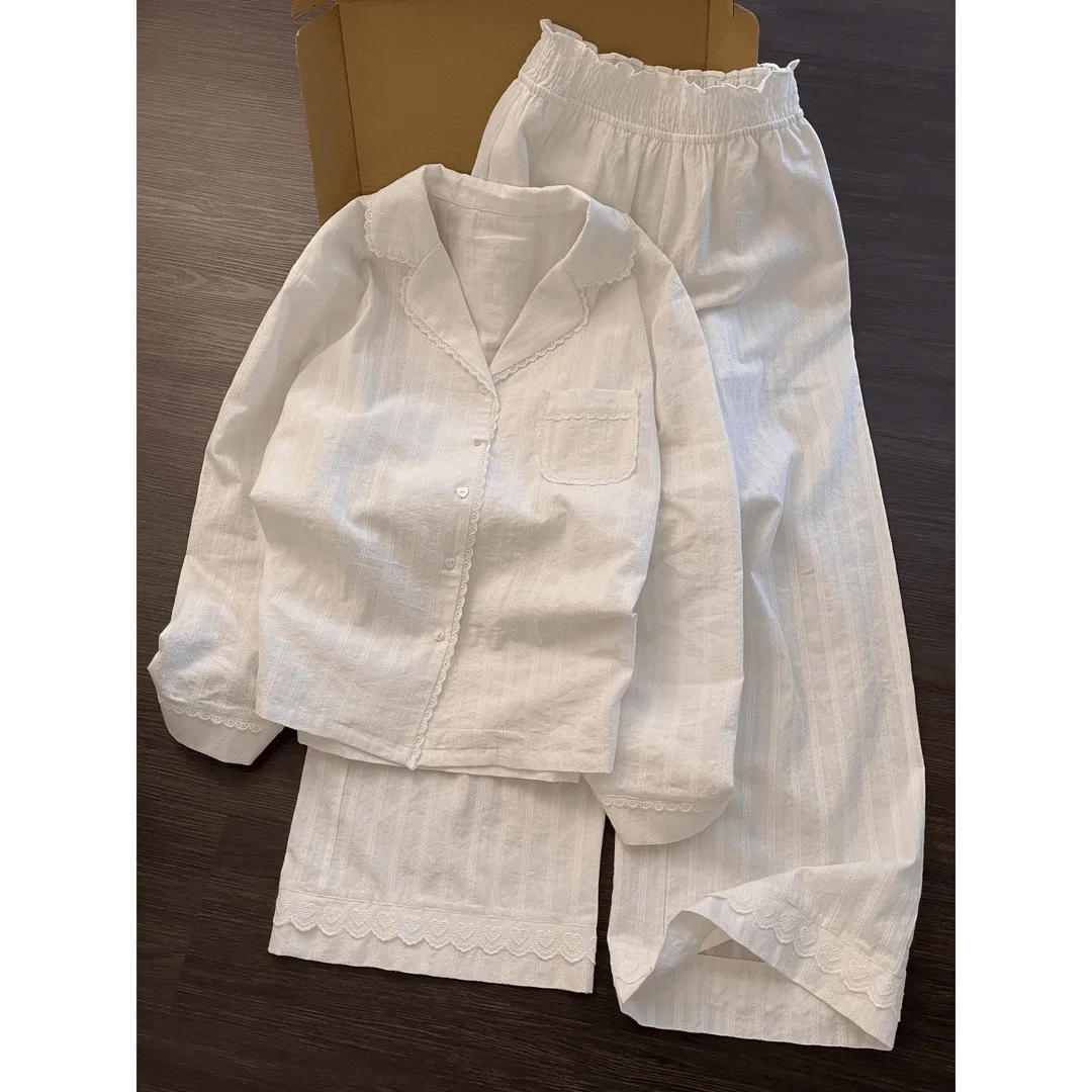 Autumn Long-sleeved Pajamas Women's Loungewear Suit Can Be Worn Outside To Prevent Light From Going Out
Autumn Long-sleeved Pajamas Women's Loungewear Suit Can Be Worn Outside To Prevent Light From Going Out
