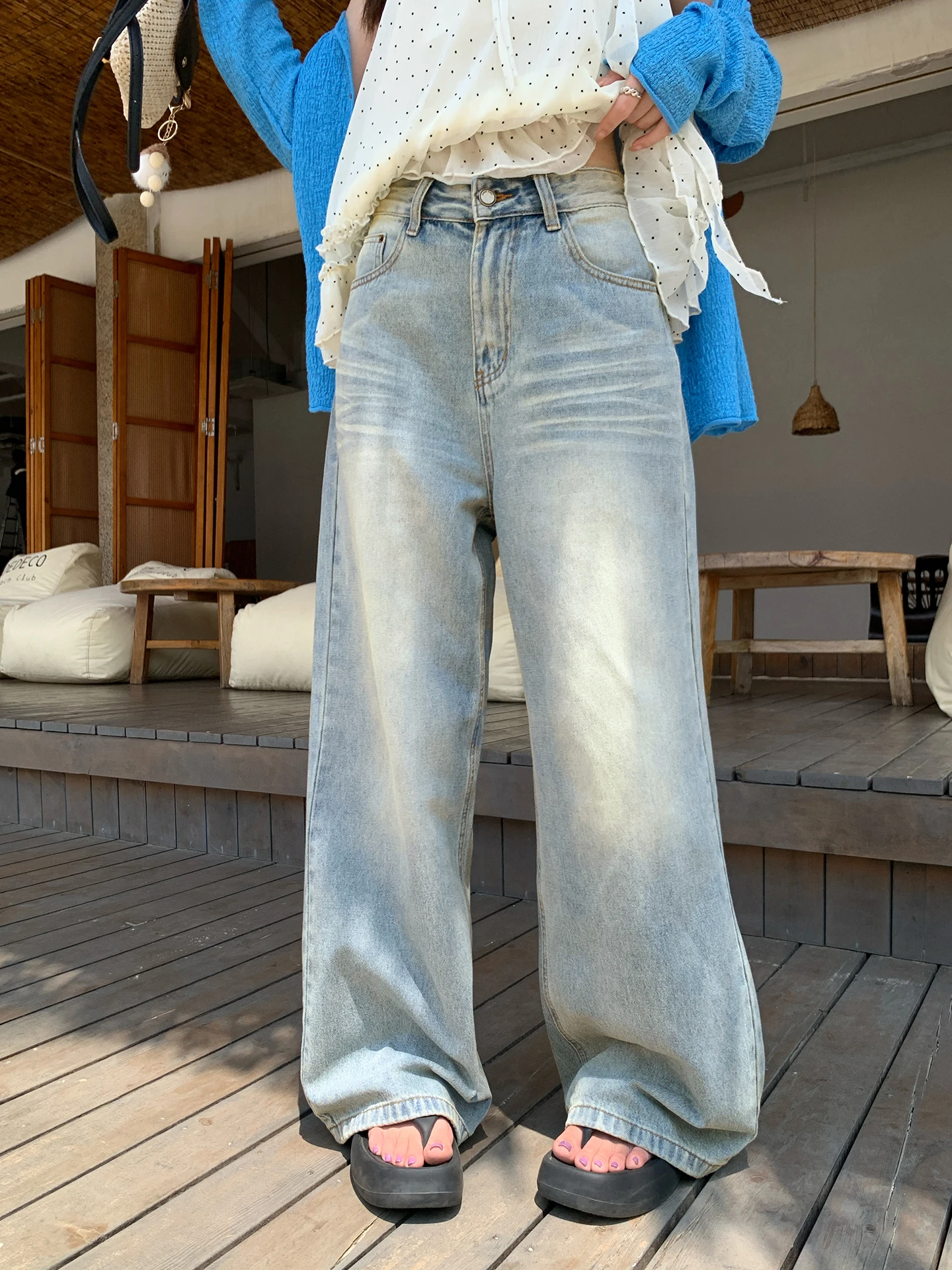 Retro Style Loose Fit Blue Jeans Women's Summer Gradient Design Sensation Vintage Straight Leg Pants Hip Concealing Long Trou...
Retro Style Loose Fit Blue Jeans Women's Summer Gradient Design Sensation Vintage Straight Leg Pants Hip Concealing Long Trou...