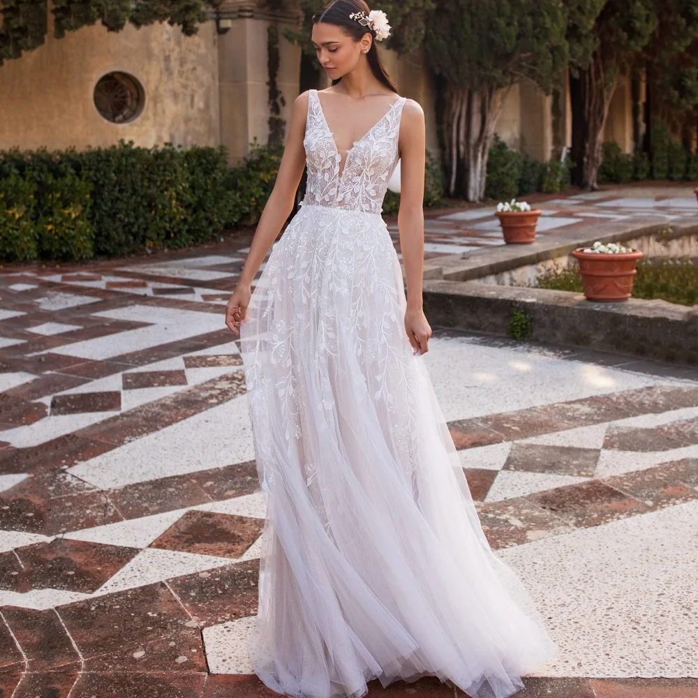 Wedding Dresses Lace A Line Boho Customized V Neck Tank Applique Bridal Dress Sexy Illusion Gowns Bride New Vestidos De Novia
Wedding Dresses Lace A Line Boho Customized V Neck Tank Applique Bridal Dress Sexy Illusion Gowns Bride New Vestidos De Novia