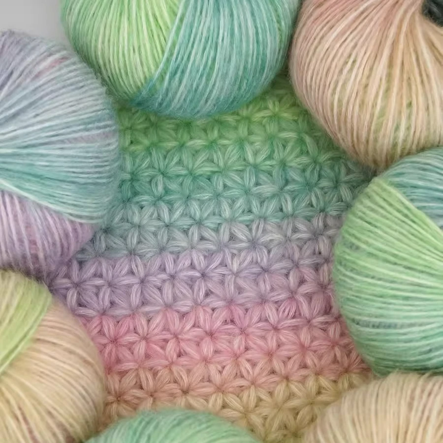 6pcs 50g/ball Segment Dyed Fancy Wool Yarn Medium Thick Gradient Yarn Handmade DIY Weaving Baby Sweater Scarf Wool Thread Ball
6pcs 50g/ball Segment Dyed Fancy Wool Yarn Medium Thick Gradient Yarn Handmade DIY Weaving Baby Sweater Scarf Wool Thread Ball