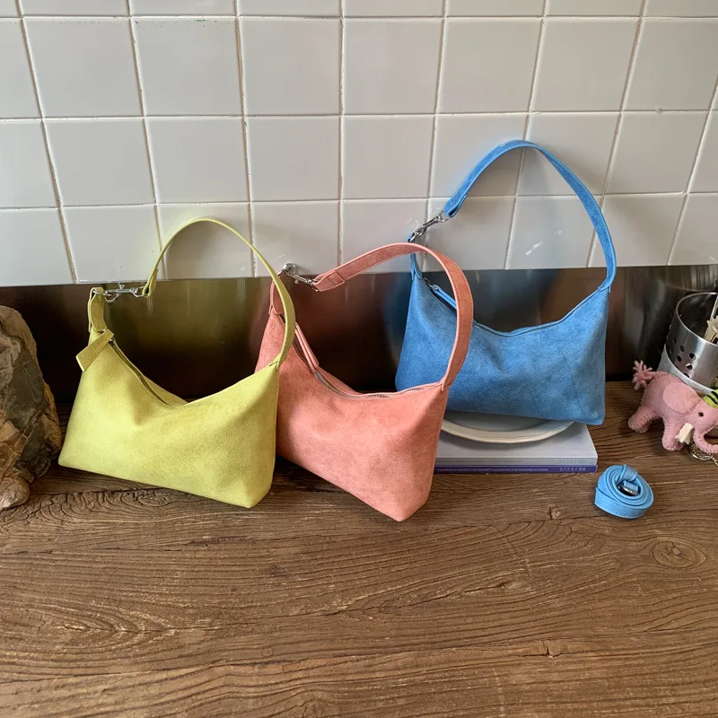 2026 Spring/Summer New Underarm Bag For Women Korean Casual Fashion Simple Solid Color Lock Design Suede Leather Crossbody Bags
2026 Spring/Summer New Underarm Bag For Women Korean Casual Fashion Simple Solid Color Lock Design Suede Leather Crossbody Bags