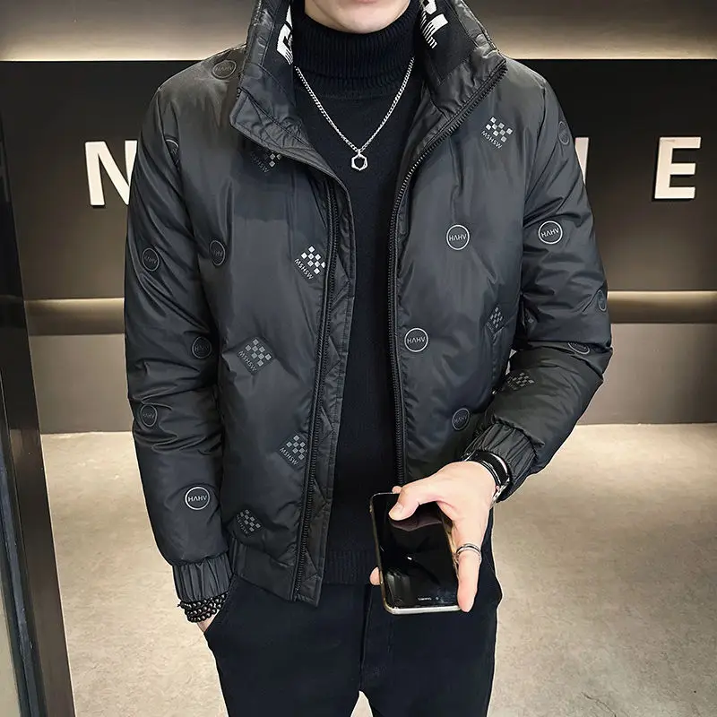 Down jacket men's winter short trendy brand light and thin 2025 new stand-up collar thickened men's jacket
Down jacket men's winter short trendy brand light and thin 2025 new stand-up collar thickened men's jacket