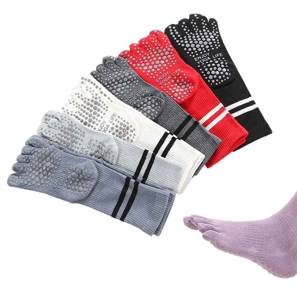 Soft Five Toe Stripes Non-slip Calf Socks Sports Cotton Female Hosiery Five-Finger Socks Middle Tube Socks Split Toe Socks
Soft Five Toe Stripes Non-slip Calf Socks Sports Cotton Female Hosiery Five-Finger Socks Middle Tube Socks Split Toe Socks
