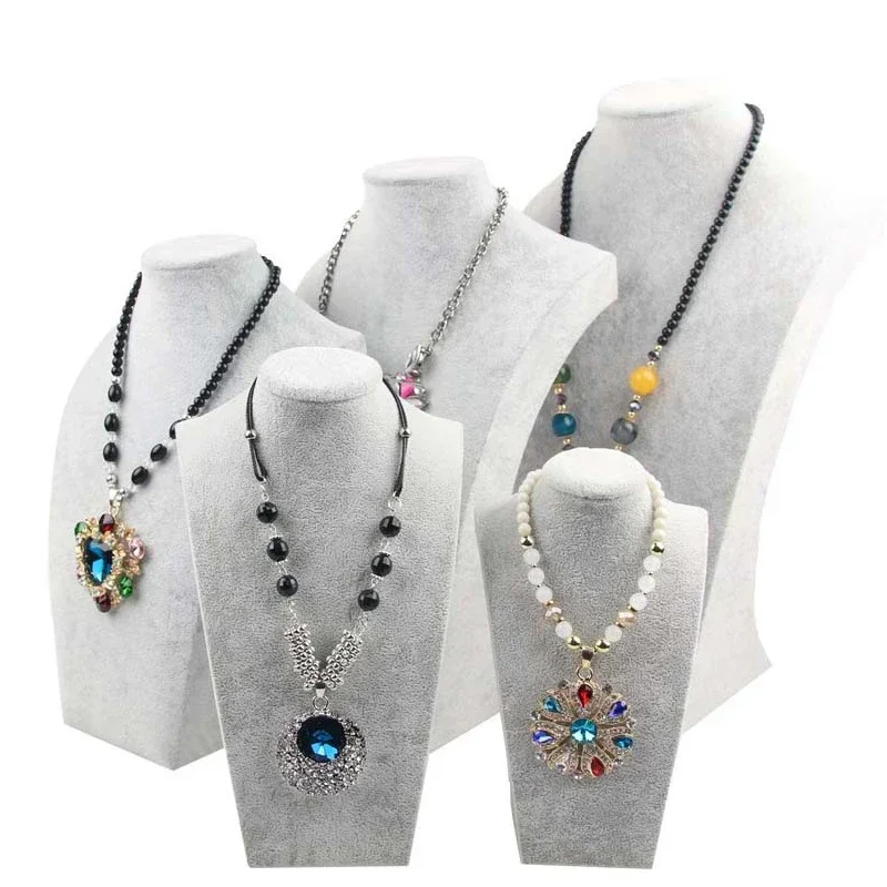 Grey Velvet Portrait Jewelry Display Necklace Display Rack Stand Holder Jewelry Mannequin Bust Pendant Necklace Window Display
Grey Velvet Portrait Jewelry Display Necklace Display Rack Stand Holder Jewelry Mannequin Bust Pendant Necklace Window Display