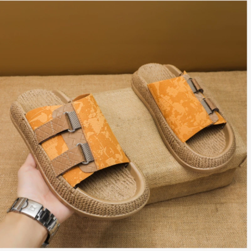 Summer New Men's Casual Trendy Slippers One Word Slippers
Summer New Men's Casual Trendy Slippers One Word Slippers