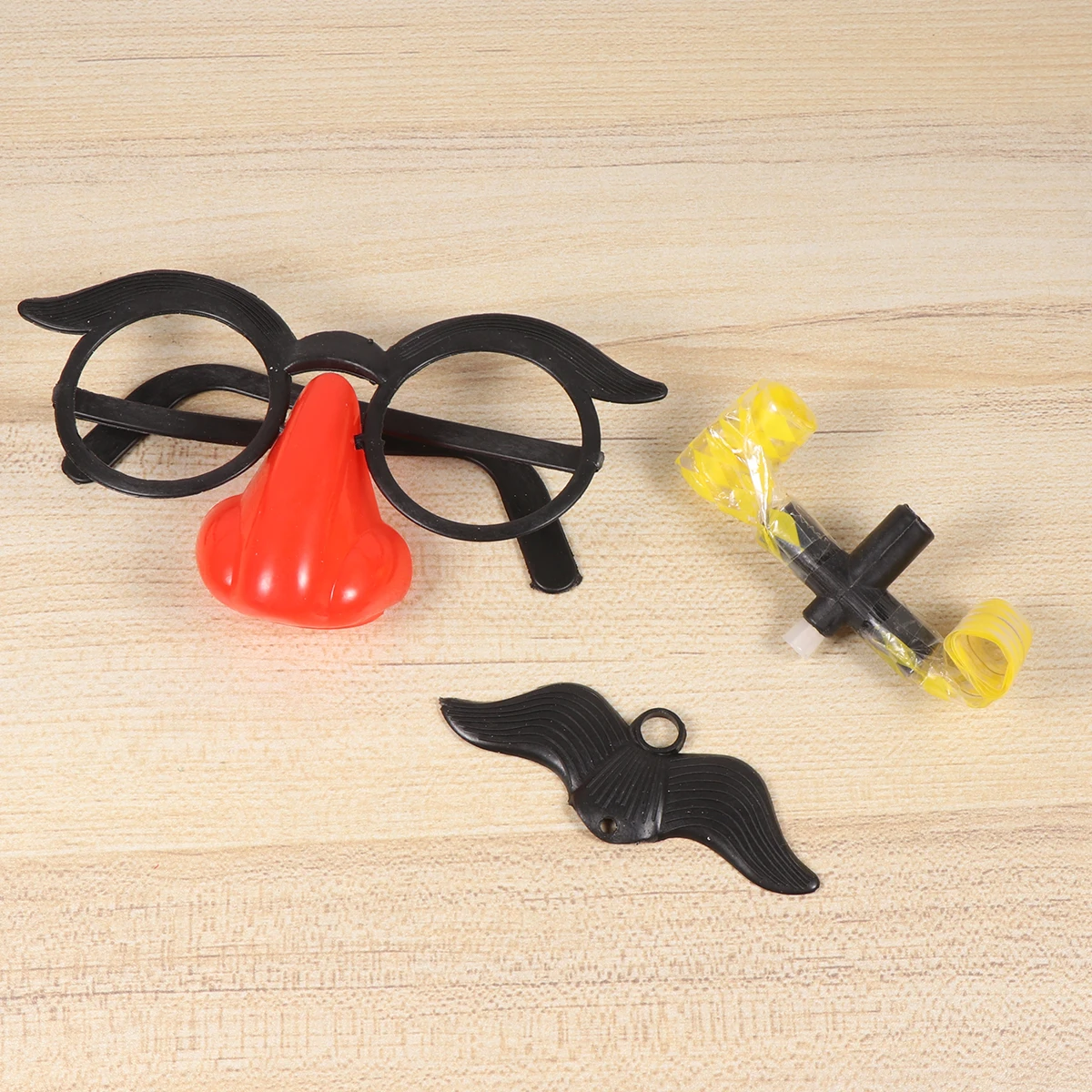 10Pcs Funny Blowing Dragon Whistles Cartoon Big Nose Glasses Brithday Party Cheer Blowout Whistles (Size L Rondom Color)
10Pcs Funny Blowing Dragon Whistles Cartoon Big Nose Glasses Brithday Party Cheer Blowout Whistles (Size L Rondom Color)