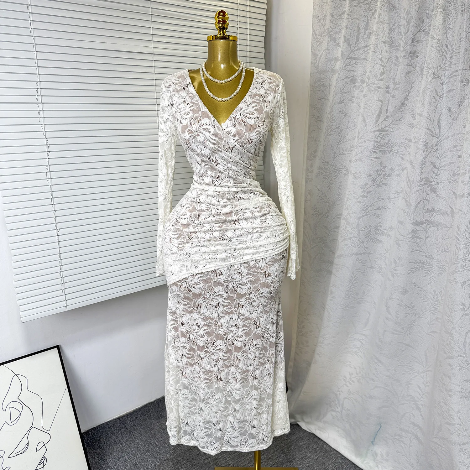 Long Dress Women Fishtail Dresses Vestidos Sexy Lace Y2k Streetwear V Neck Full Sleeve Wrap Hip Elegant Party Night Autumn
Long Dress Women Fishtail Dresses Vestidos Sexy Lace Y2k Streetwear V Neck Full Sleeve Wrap Hip Elegant Party Night Autumn