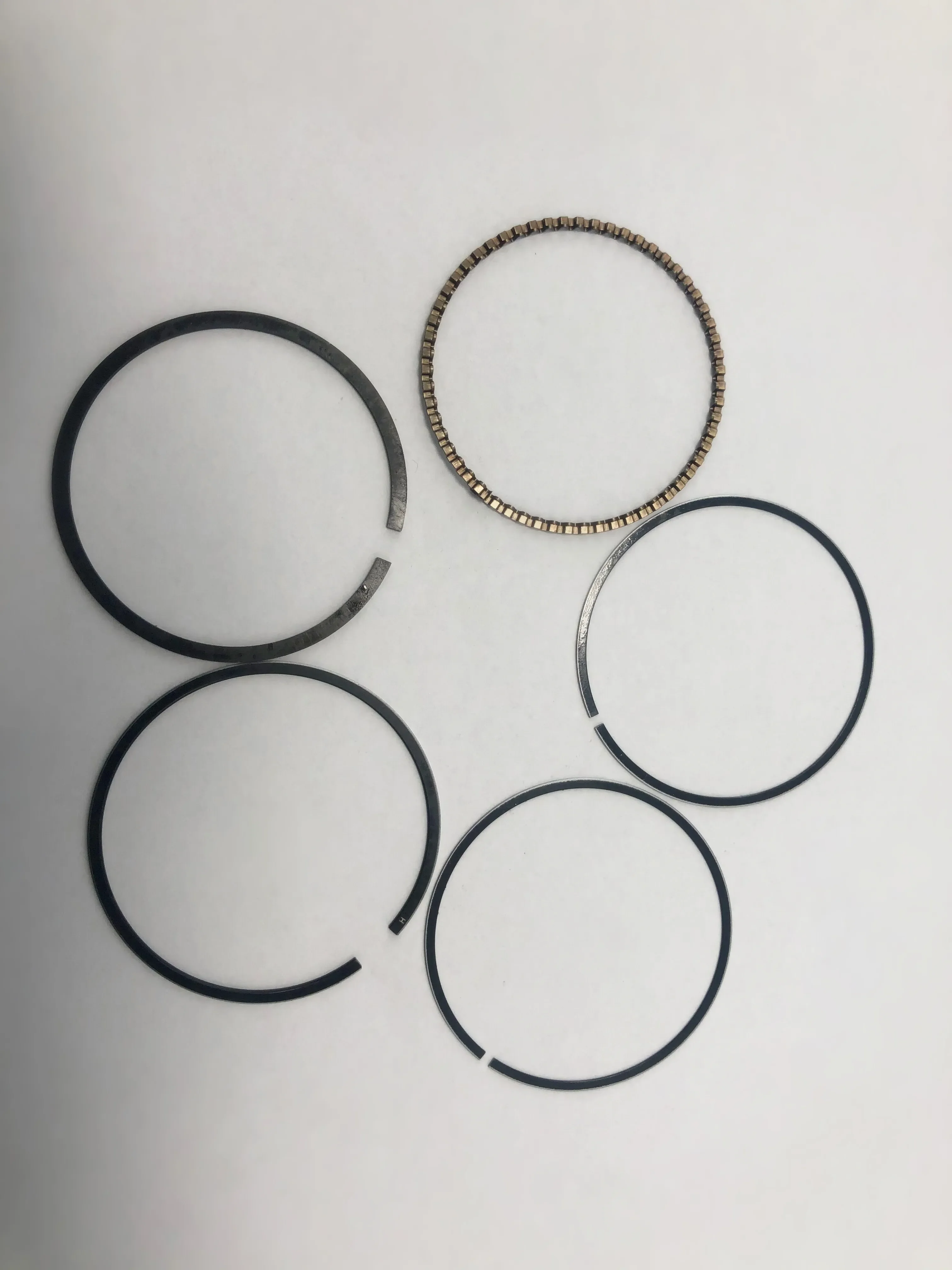 Boat Motor Piston Ring Set (Standard) 69M-E1603-00-00 69M-E1603-01-00 for Yamaha 4-stroke F2.5A Outboard Engine
Boat Motor Piston Ring Set (Standard) 69M-E1603-00-00 69M-E1603-01-00 for Yamaha 4-stroke F2.5A Outboard Engine