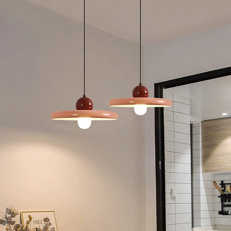Restaurant Lamp Modern Minimalist Designer Cream Style Creative Flying Saucer Dining Table Bar Lamp Bedroom Bedside Pendant Lamp
Restaurant Lamp Modern Minimalist Designer Cream Style Creative Flying Saucer Dining Table Bar Lamp Bedroom Bedside Pendant Lamp