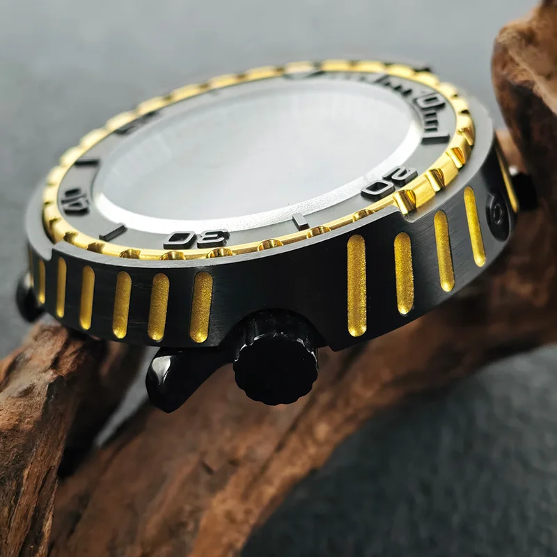 Tuna Can NH35 Watch Case 47MM Black Base With Gold Accents Sapphire Glass Steel Case Fit NH35 NH36 Movement Diving Watch Case
Tuna Can NH35 Watch Case 47MM Black Base With Gold Accents Sapphire Glass Steel Case Fit NH35 NH36 Movement Diving Watch Case