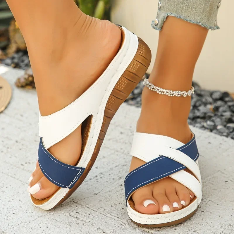 2025 Brand Ladies Shoes Open Toe Women's Slippers Fashion Color Matching Casual Plus Size Best Seller Beach Flat Slipperszapatos
2025 Brand Ladies Shoes Open Toe Women's Slippers Fashion Color Matching Casual Plus Size Best Seller Beach Flat Slipperszapatos