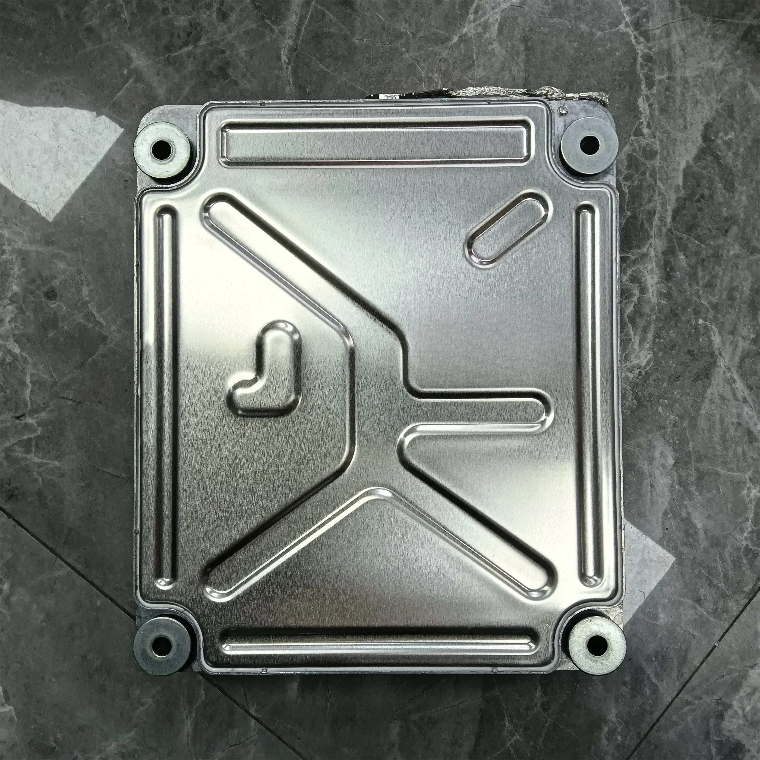 LNHF Factory Outlet 20977019 D13 D13A MP8 FH4 FM13 FH16 D11 D12 D13 20977019 ECM for
LNHF Factory Outlet 20977019 D13 D13A MP8 FH4 FM13 FH16 D11 D12 D13 20977019 ECM for