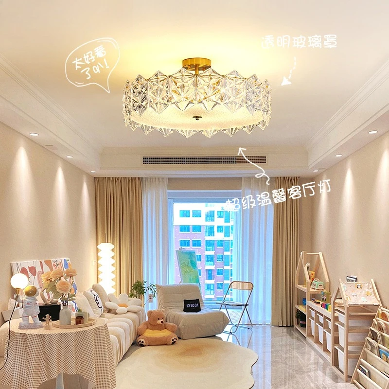 Modern minimalist bedroom light with French light luxury crystal dining room light
Modern minimalist bedroom light with French light luxury crystal dining room light