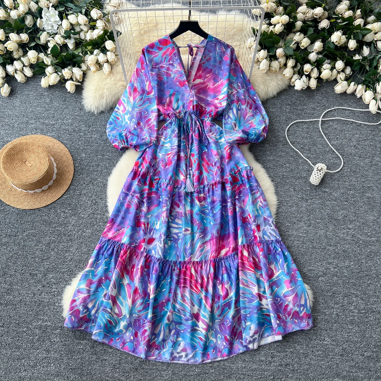 Elegant V-neck Vintage Lantern Sleeve Chic Print Slim Bandage Dresses French Sweet Evening High Street Autumn Winter Clothing
Elegant V-neck Vintage Lantern Sleeve Chic Print Slim Bandage Dresses French Sweet Evening High Street Autumn Winter Clothing