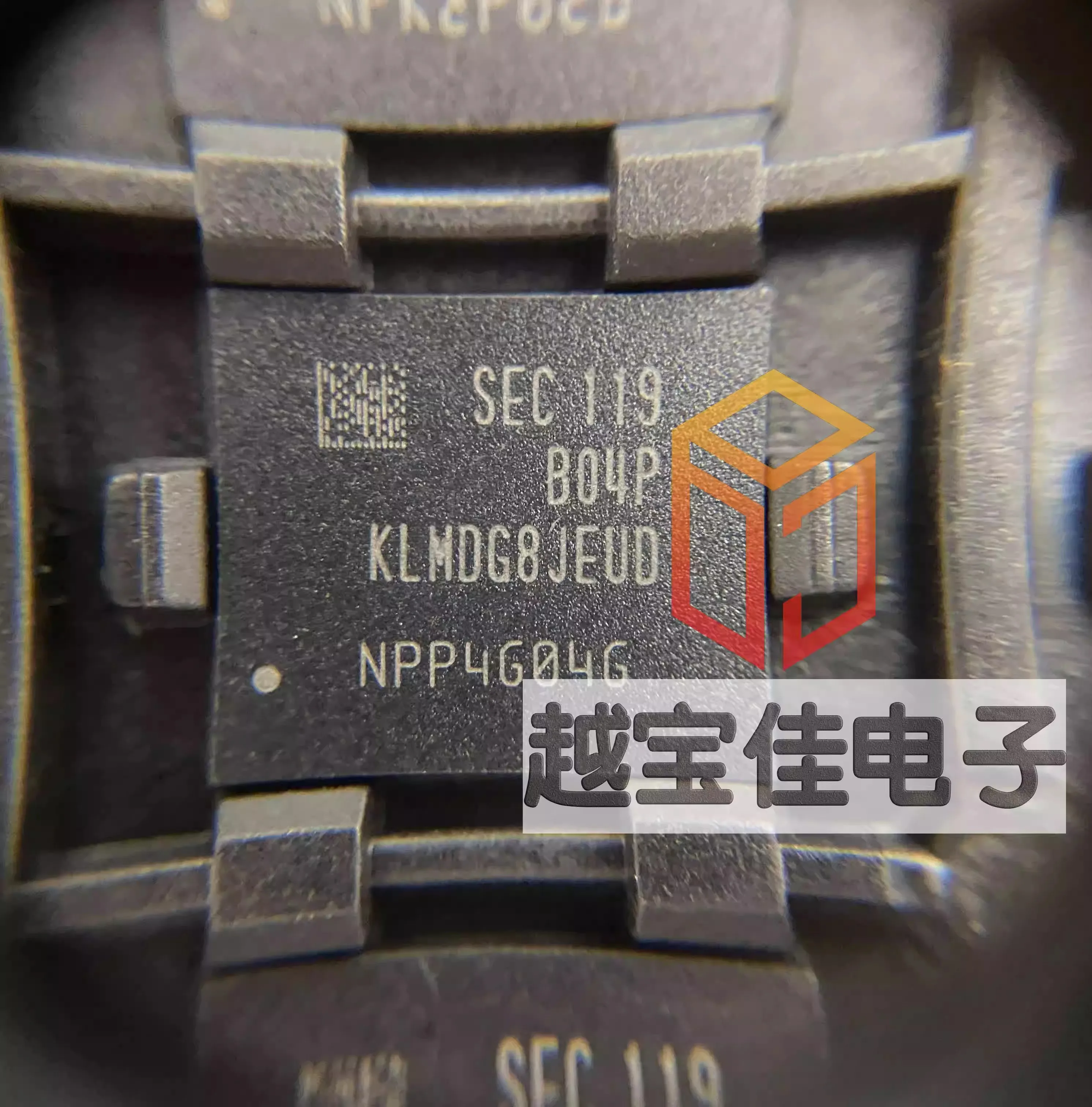 1 шт. ~ 10 шт./партия KLMDG8JEUD-B04P KLMDG8JEUD BGA153 EMMC 128 Гб новый оригинальный
1 шт. ~ 10 шт./партия KLMDG8JEUD-B04P KLMDG8JEUD BGA153 EMMC 128 Гб новый оригинальный