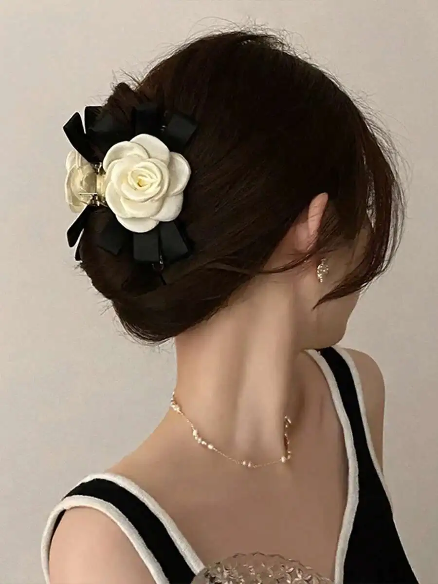 Elegant Flower Hair Claw Clip For Women Stylish Hair Accessory With Black Bow And White Rose
Elegant Flower Hair Claw Clip For Women Stylish Hair Accessory With Black Bow And White Rose