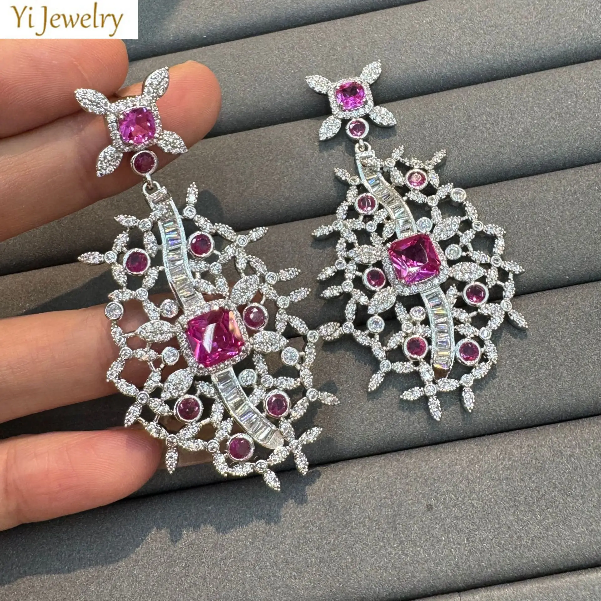 sparkly zirconia earrings for women evening party gown luxury jewelry silver gold color fushia yellow zircon plant pendant
sparkly zirconia earrings for women evening party gown luxury jewelry silver gold color fushia yellow zircon plant pendant