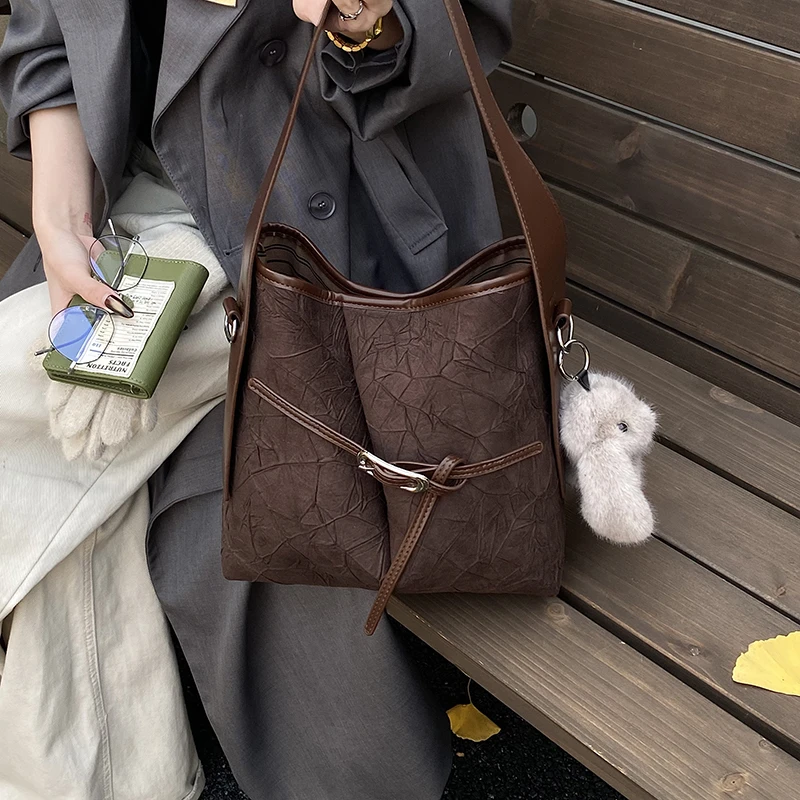 High-End Unique Vintage Designer Paris Inspired Bag Elegant Handbag With Letter Logo For Women Fashion And Practical
High-End Unique Vintage Designer Paris Inspired Bag Elegant Handbag With Letter Logo For Women Fashion And Practical