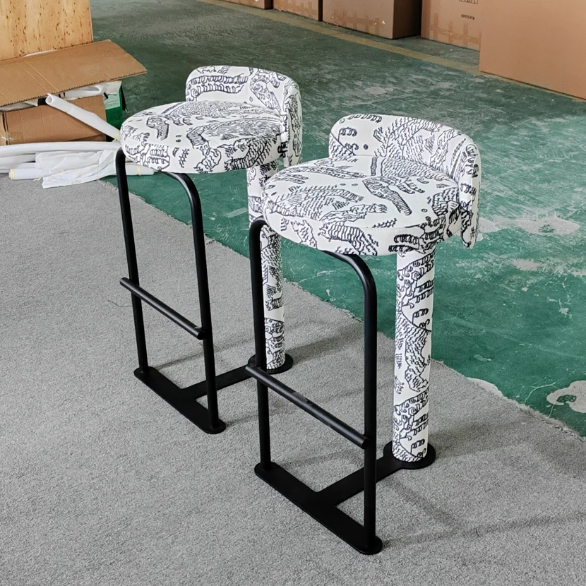 Modern Design Bar Chair Metal Fabric High Leg Bar Stool Hotel Reception Restaurant Kitchen
Modern Design Bar Chair Metal Fabric High Leg Bar Stool Hotel Reception Restaurant Kitchen